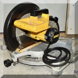 T02. DeWalt miter saw. 